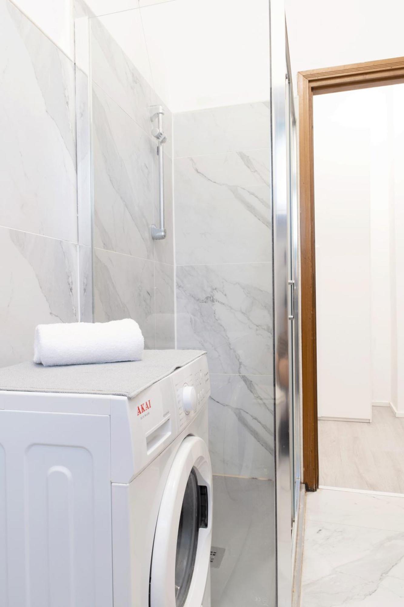 Toma Apartment Trilocale Moderno Per Max 6 Persone Milan Exterior photo